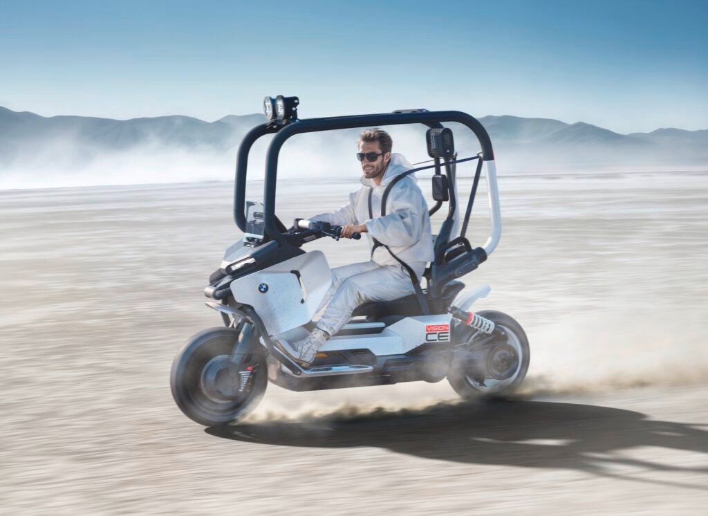 p90614801 highres bmw motorrad present