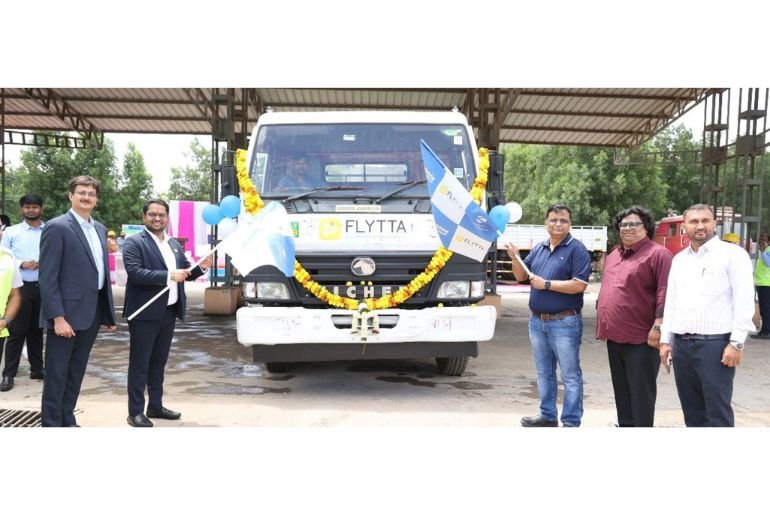 flytta unveils indias first retrofitted electric truck fleet